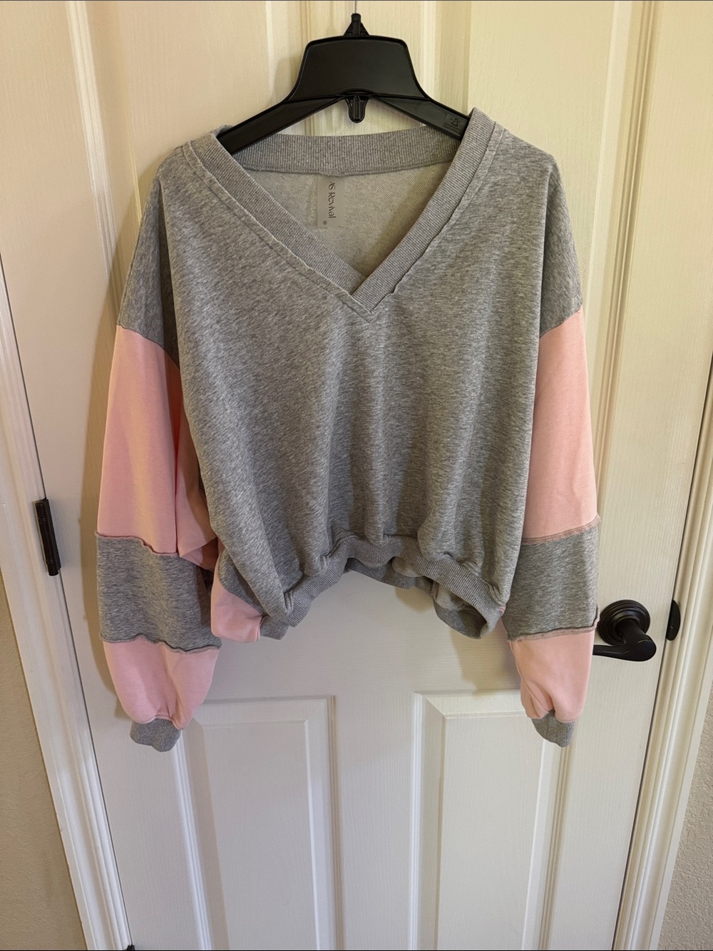 AS Revival cropped v-neck sweatshirt. Size small. Grey and pink.